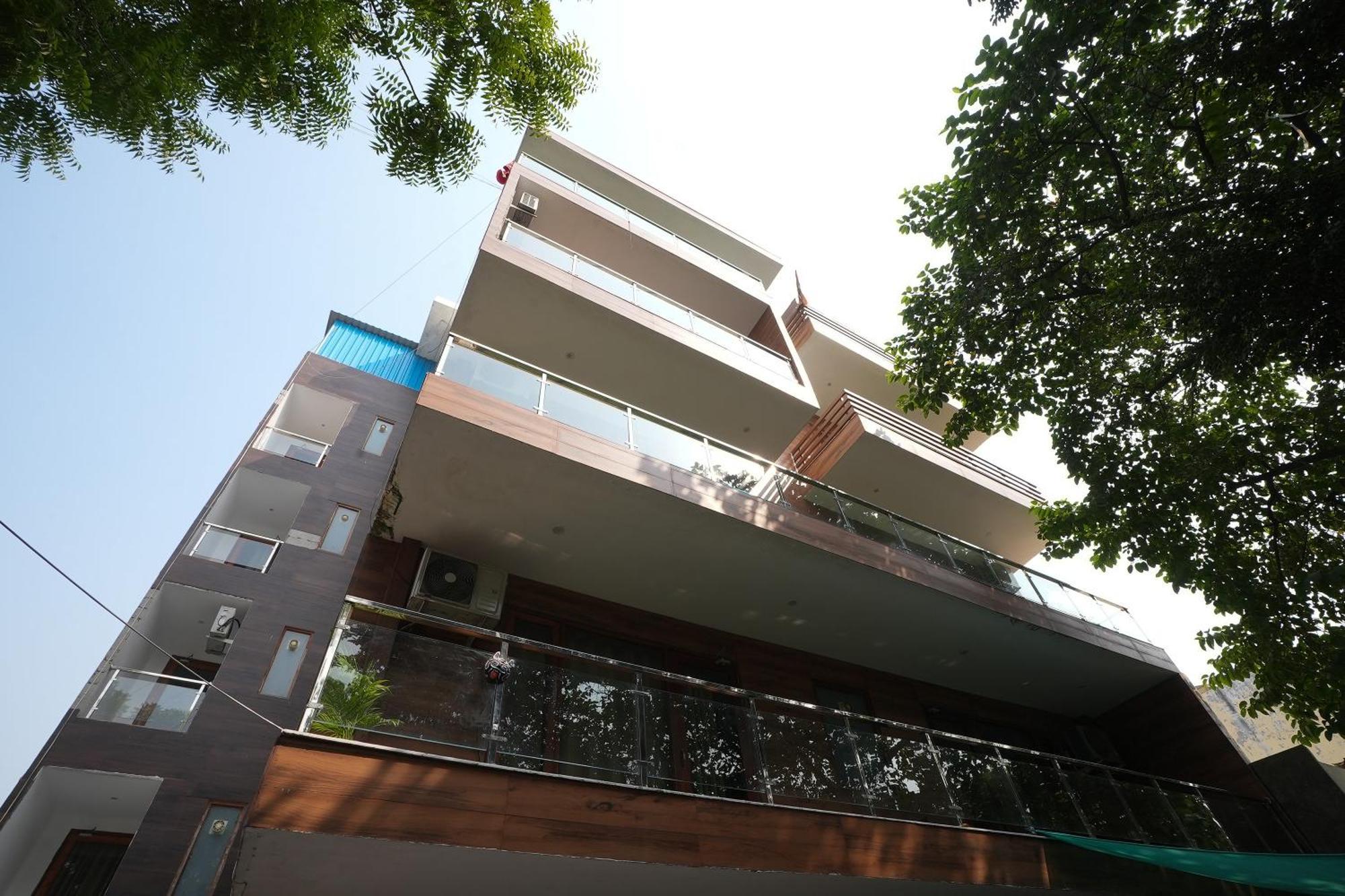 Hotel Tanvi Premium Residency Near Artemis Hospital, Gurugram Gurgaon Esterno foto
